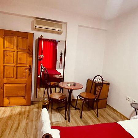 טיראנה Hotel Drinos מראה חיצוני תמונה