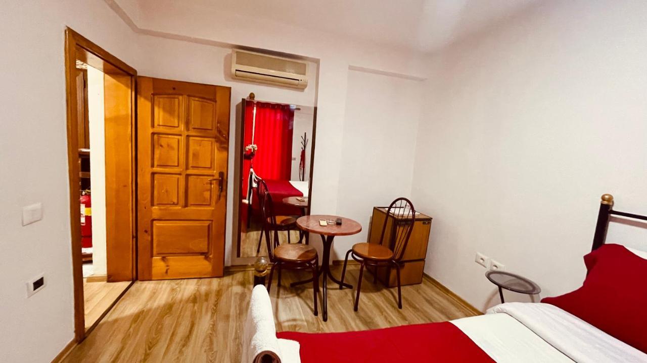 טיראנה Hotel Drinos מראה חיצוני תמונה