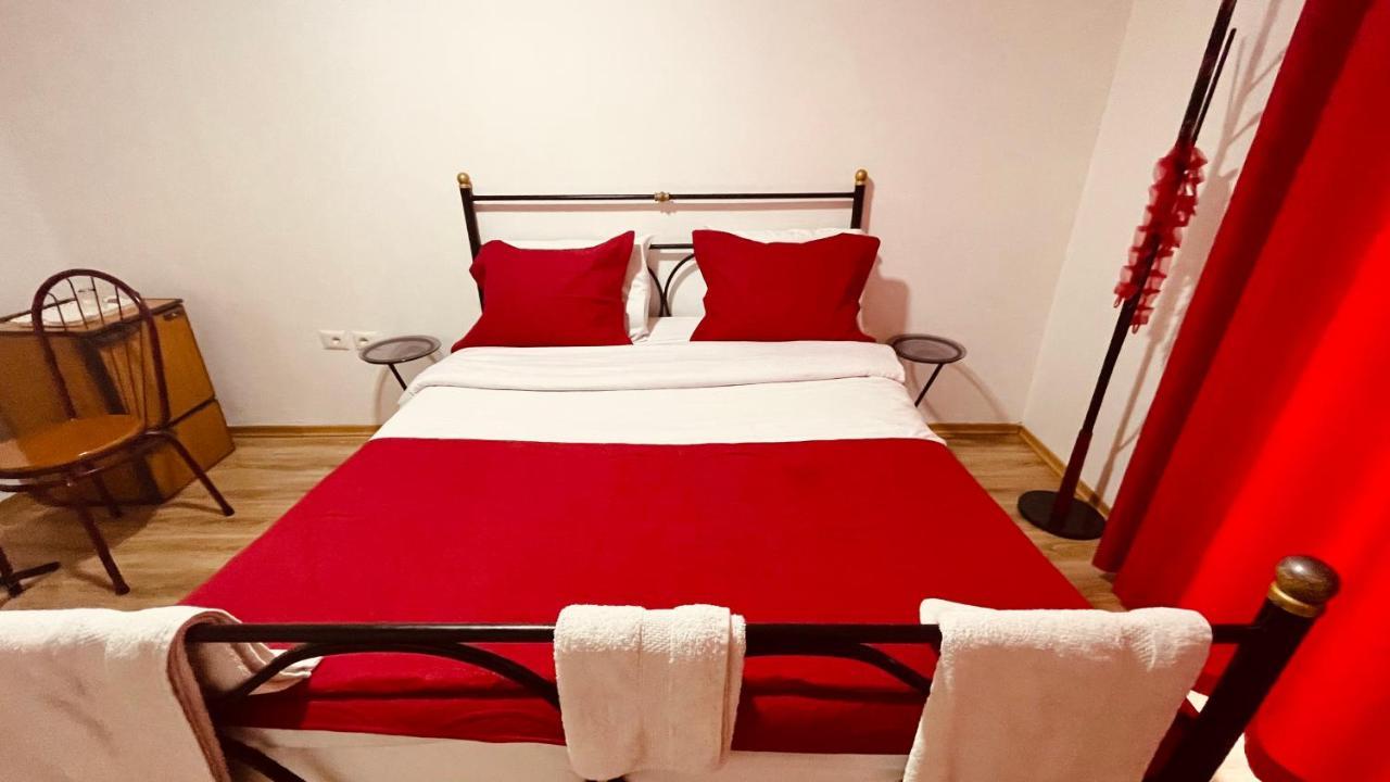 טיראנה Hotel Drinos מראה חיצוני תמונה