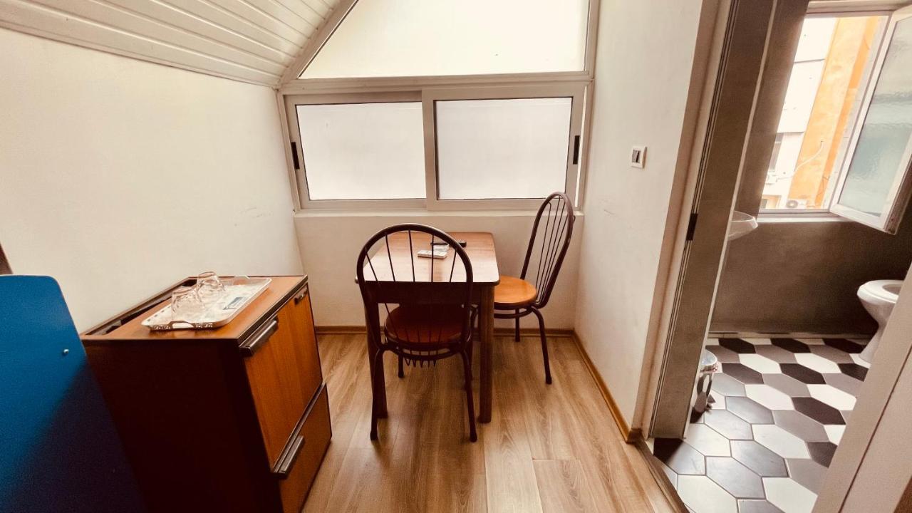 טיראנה Hotel Drinos מראה חיצוני תמונה